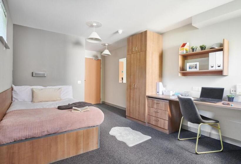 اتاق استاندارد, For Students Only Chic Ensuite Bedrooms At The Northfield In Exeter