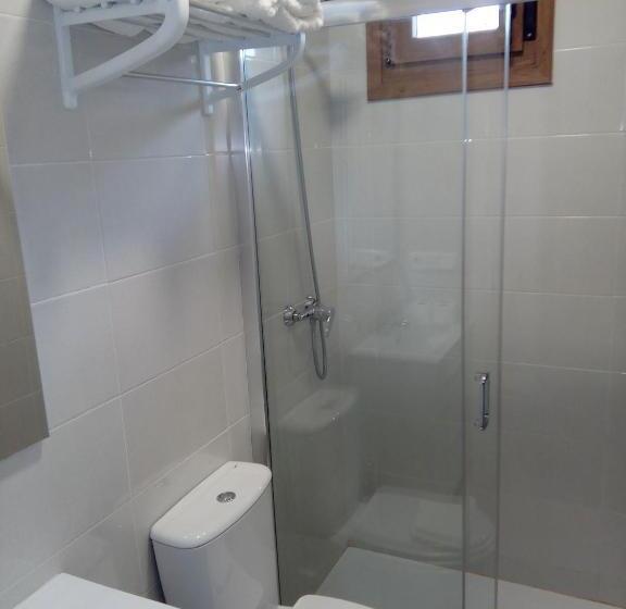 スタンダードルーム, Hornillos Meeting Point