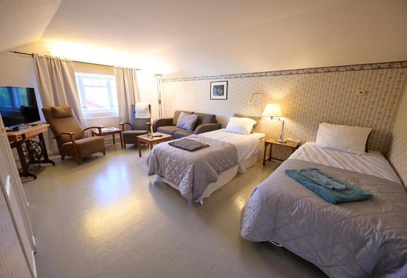 חדר משפחתי, Liekorannan Majatalo  Kodinomaista Majoitusta Rautatieasemaa Vastapäätä