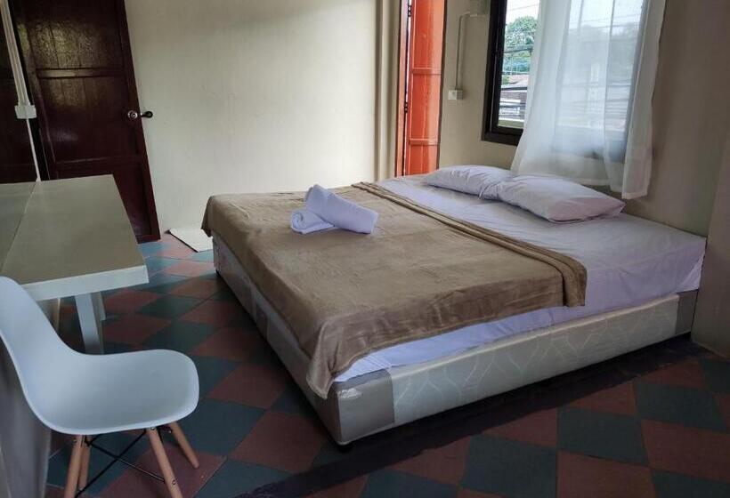 Quarto deluxe, Sea Tong