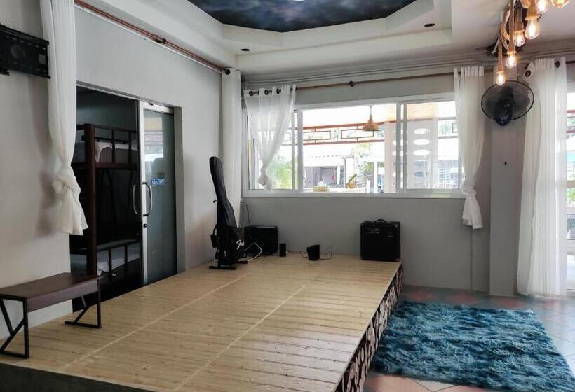 Quarto deluxe, Sea Tong