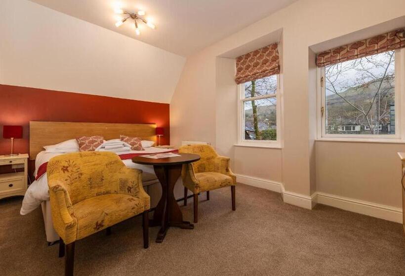 Superior Oda, The Old Vicarage