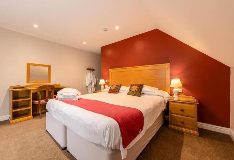 Superior Oda, The Old Vicarage