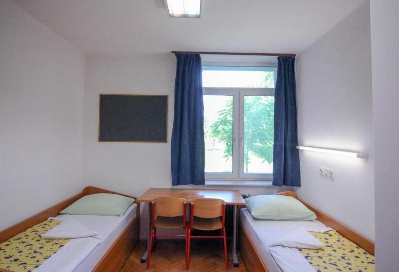 اتاق استاندارد, Dijaški Dom Bežigrad Ljubljana Hostel
