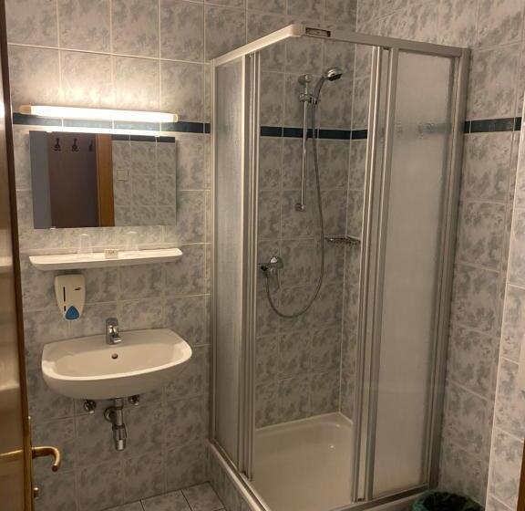 غرفة قياسية, Fraganterwirt