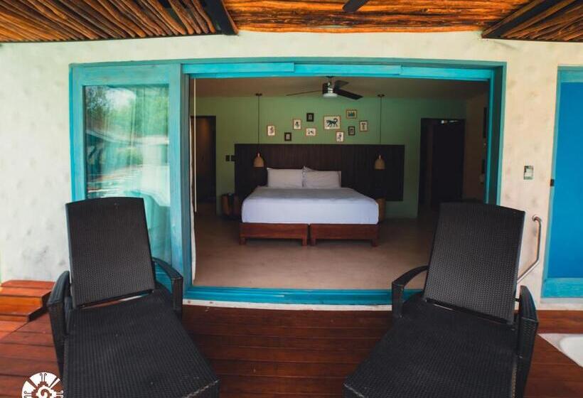 جناح جونيور, Hacienda Susulá