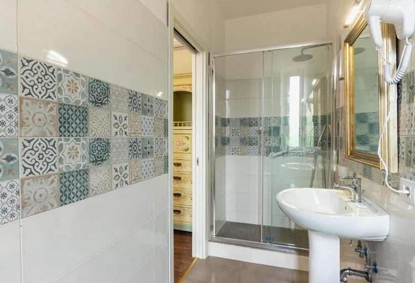 수피리어 룸, Heritage