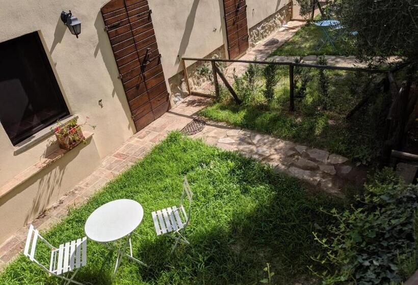 חדר סופריור, La Banditaccia