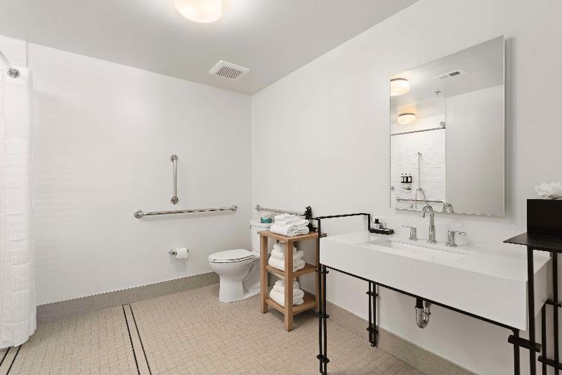 اتاق کلاسیک, Mercure Larnaca City