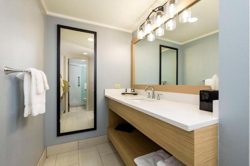 اتاق کلاسیک, Mercure Larnaca City