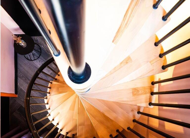 スタンダードスタジオ, Mountainlodge   Boutique House