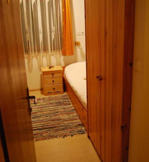 اتاق استاندارد یک نفره, Tourist Farm Klevž