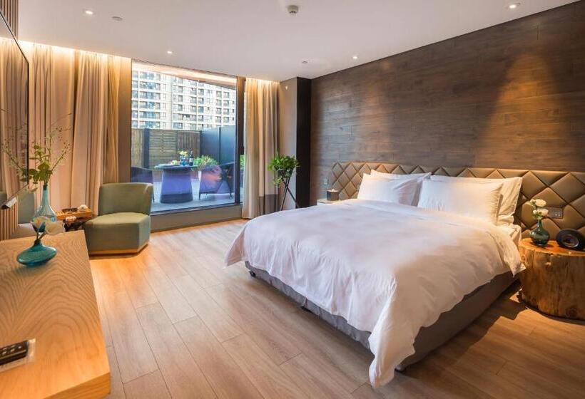 غرفة قياسية سرير ملكى, M Hotel Zhengzhou