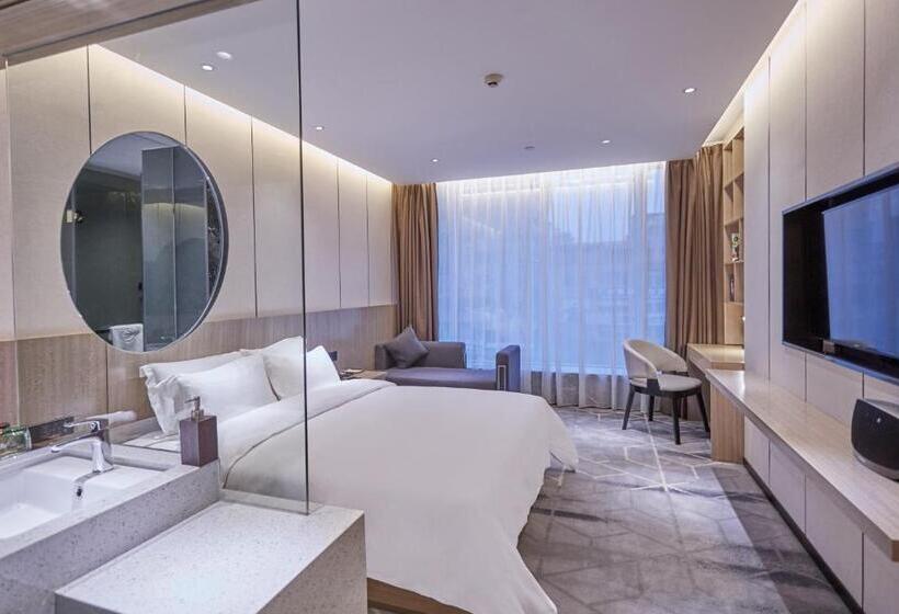 Номер Deluxe, Paco Hotel Guangzhou Baiyun Airport Liantang Metro