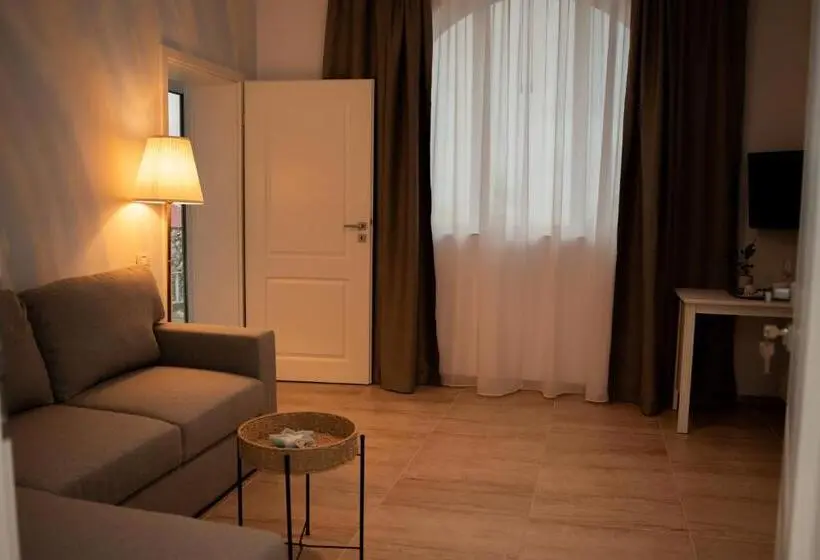 Deniz manzaralı balkonlu bir yatak odalı daire, Halta Pescăruş Accommodation