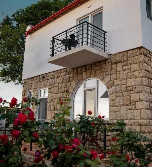 Bahçe Manzaralı Aile Odası, Halta Pescăruş Accommodation