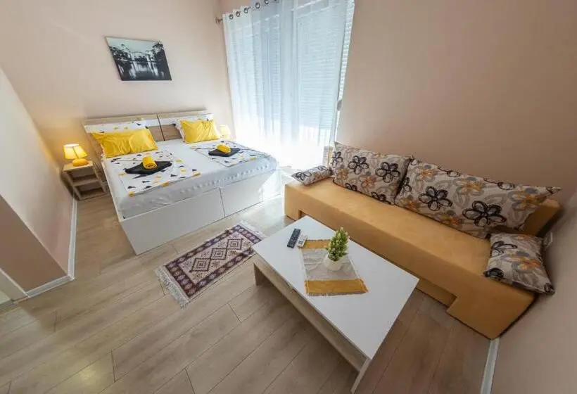 سوییت خانوادگی, Kaldrma Guesthouse