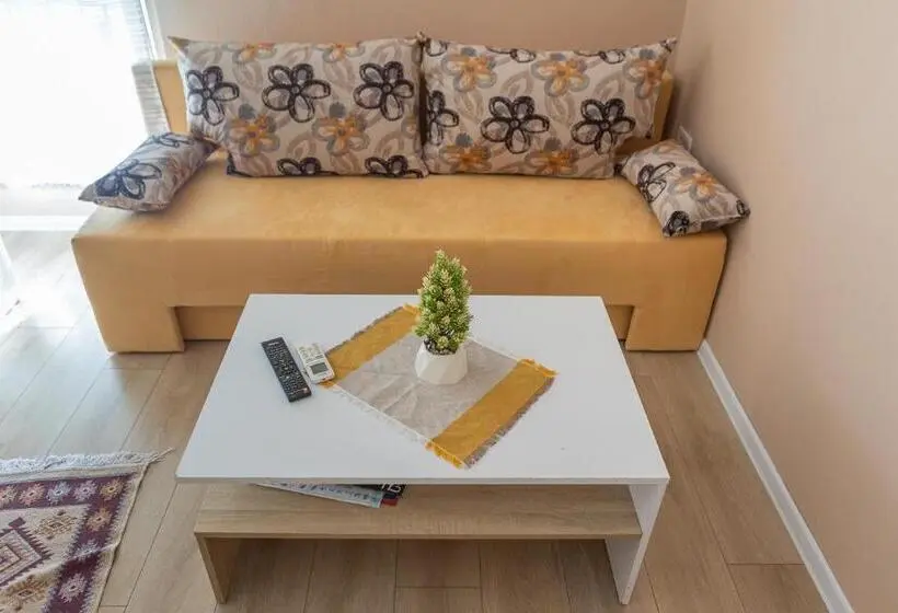 سوییت خانوادگی, Kaldrma Guesthouse
