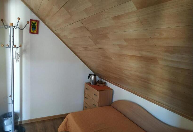 اتاق استاندارد یک نفره, Magdelenos Vila