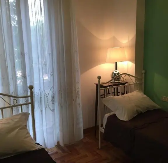 バス共有のスタンダードルーム, Rooms Villa Bergamo Airport
