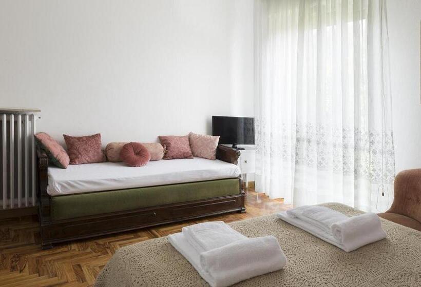 חדר סטנדרט טריפל חדר רחצה חיצוני, Rooms Villa Bergamo Airport