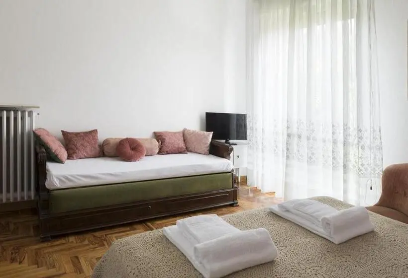 スタンダードトリプルルームの外観-バスルーム, Rooms Villa Bergamo Airport