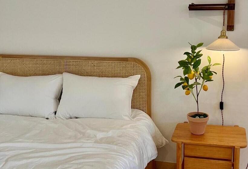 Номер Стандарт, Yeosu Solstay Hostel