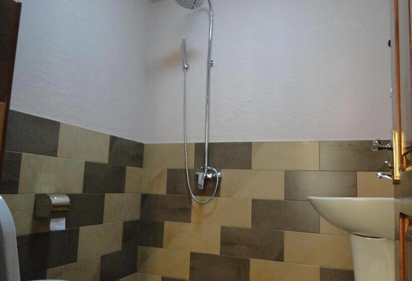 חדר סטנדרט, Livada