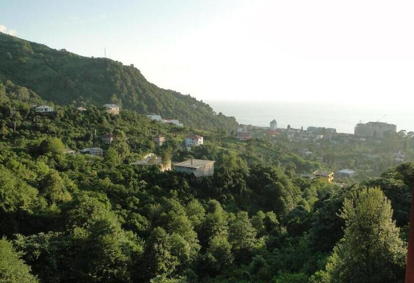 סוויטת ג'וניור, Livada