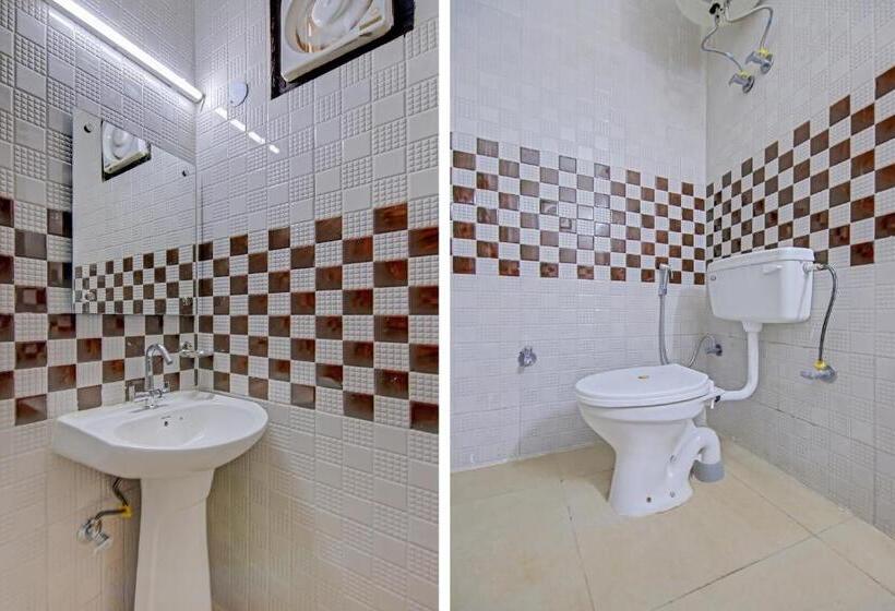 Triple Classic Room, O Kd Plaza Saket Residency Near Saket Metro Station