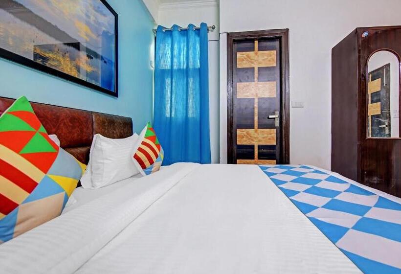 Triple Classic Room, O Kd Plaza Saket Residency Near Saket Metro Station