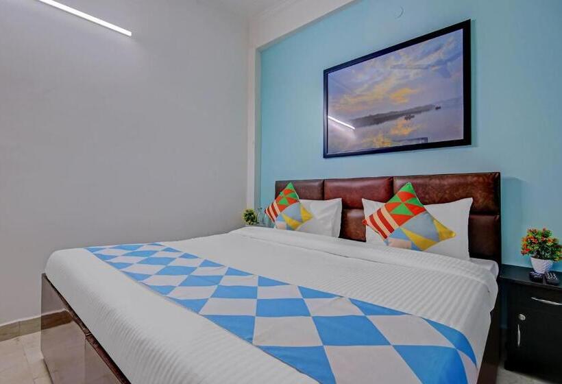 Triple Classic Room, O Kd Plaza Saket Residency Near Saket Metro Station