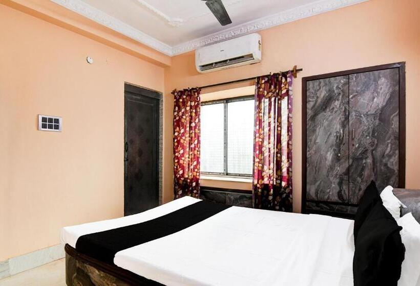 Quarto Triplo Clássico, O Royal Green Guest House