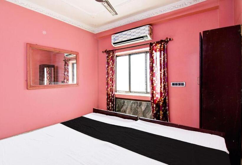 Quarto Triplo Clássico, O Royal Green Guest House