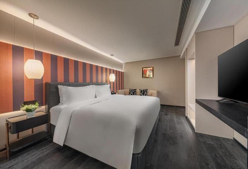 اتاق سوپریور با تخت بزرگ, Jinglai Bushe Hotel Bund Nanjing West Road Shanghai