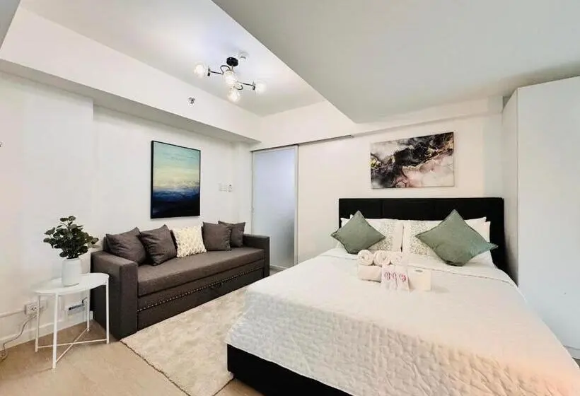 اتاق خانوادگی, Luxebali Azure @ Azure North