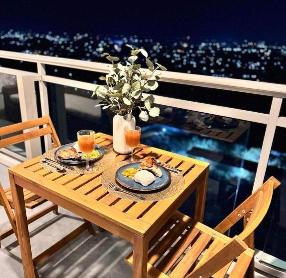 اتاق خانوادگی, Luxebali Azure @ Azure North