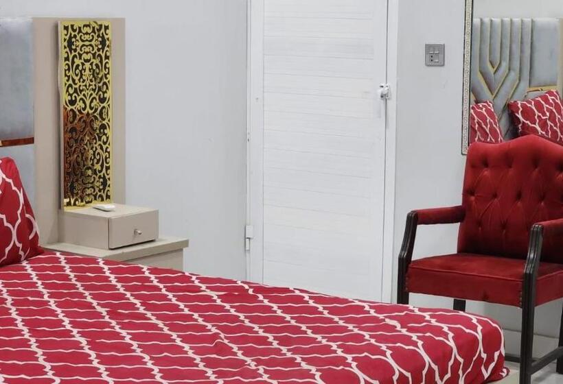 اتاق لوکس, Karachi Gulshan Guest House