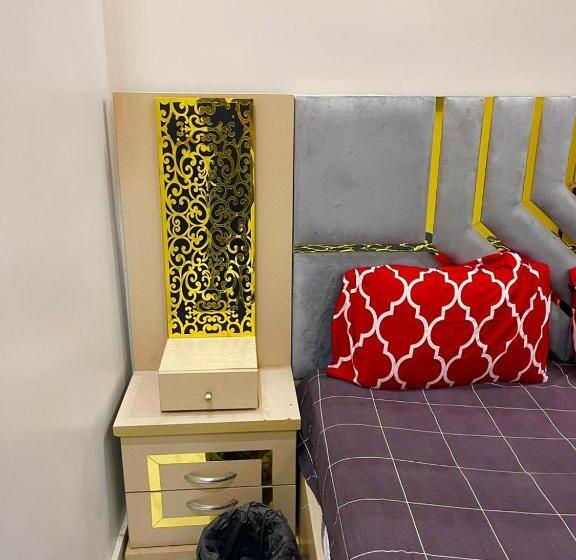 اتاق لوکس یک تخته, Karachi Gulshan Guest House