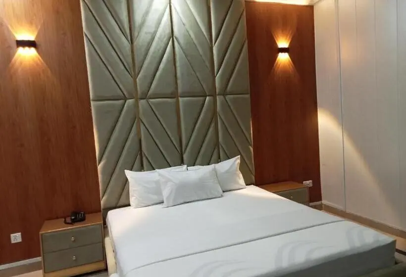 اتاق لوکس, Sky Lodge Exective