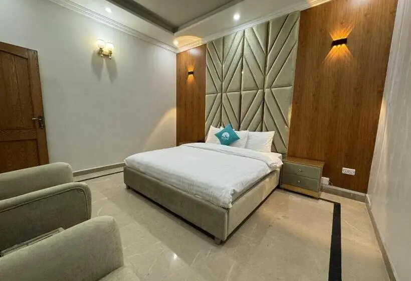 اتاق لوکس, Sky Lodge Exective