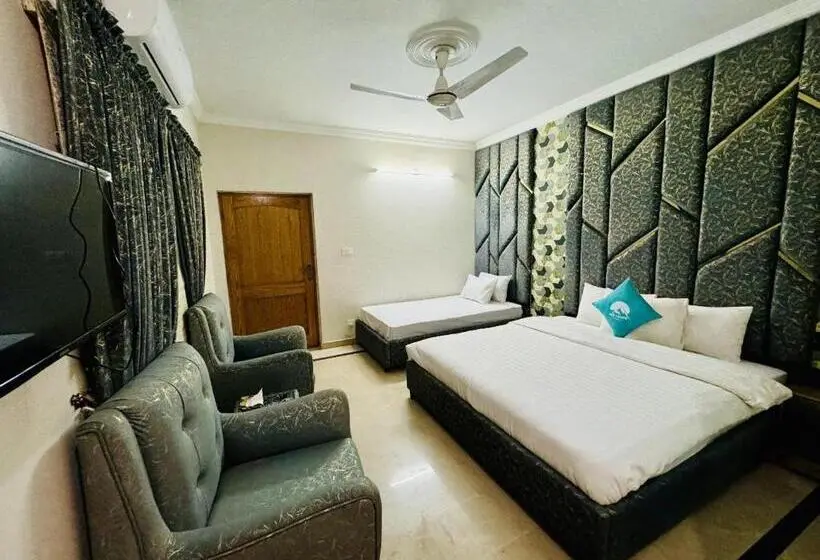 اتاق لوکس سه تخته, Sky Lodge Exective
