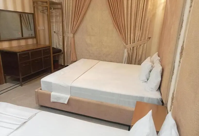 سوییت خانوادگی, Sky Lodge Exective