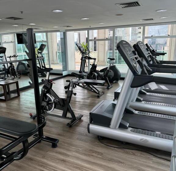 استودیوی استاندارد, Studio Premium Tryp Berrini