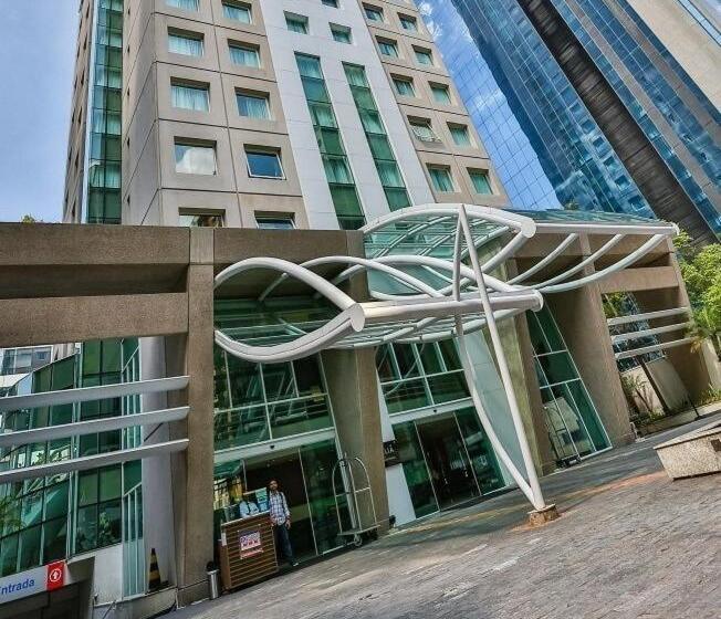 استودیوی استاندارد, Studio Premium Tryp Berrini