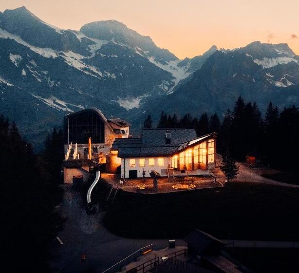 غرفة قياسية رباعية حمام مشترك, Berglodge Ristis