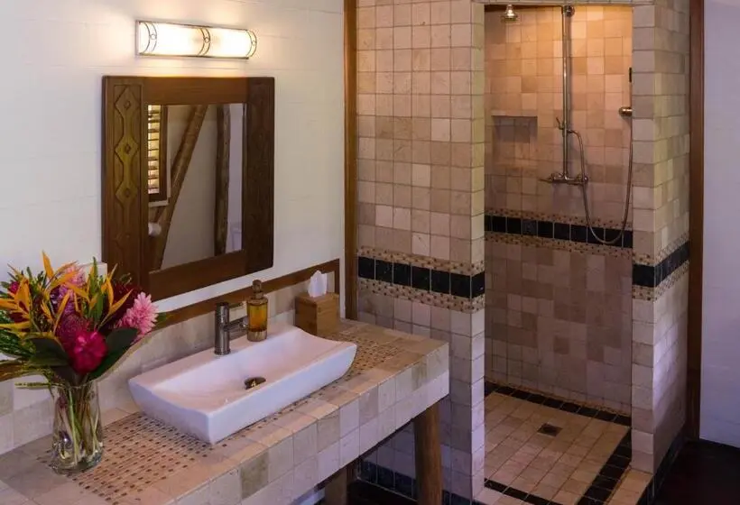 اتاق سه نفره دلوکس با چشم‌انداز دریا, Bluff Beach Retreat