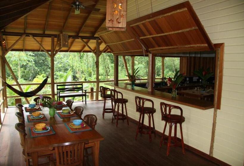 فيلا غرفة نوم واحدة مطلّة علي البحر, Bluff Beach Retreat