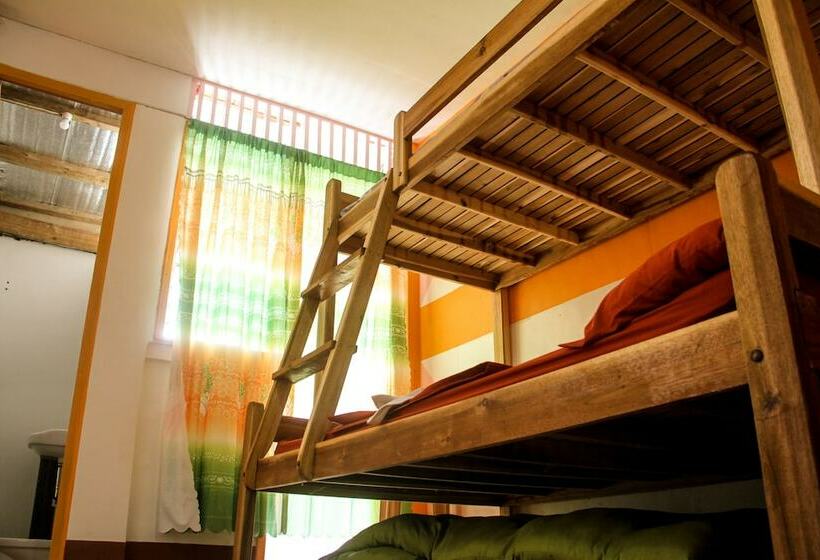 اتاق اکونومی, Casaoro Homestay