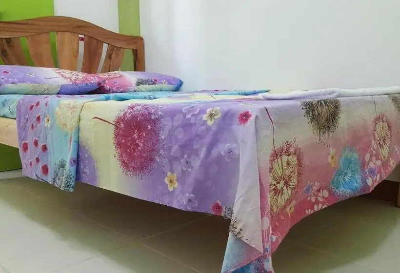 エコノミールーム, Casaoro Homestay